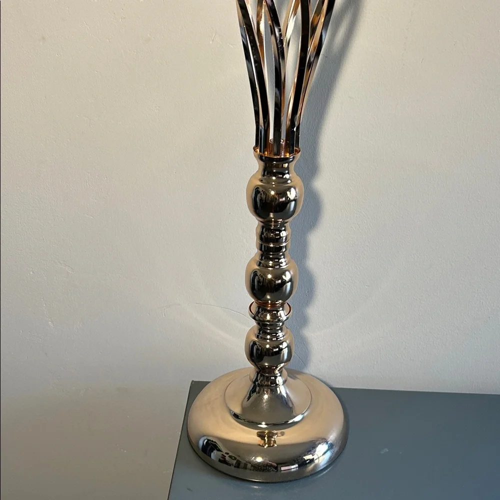 Versatile 25.5 inch Flower Arrangement Stand/Pillar Event Centerpiece